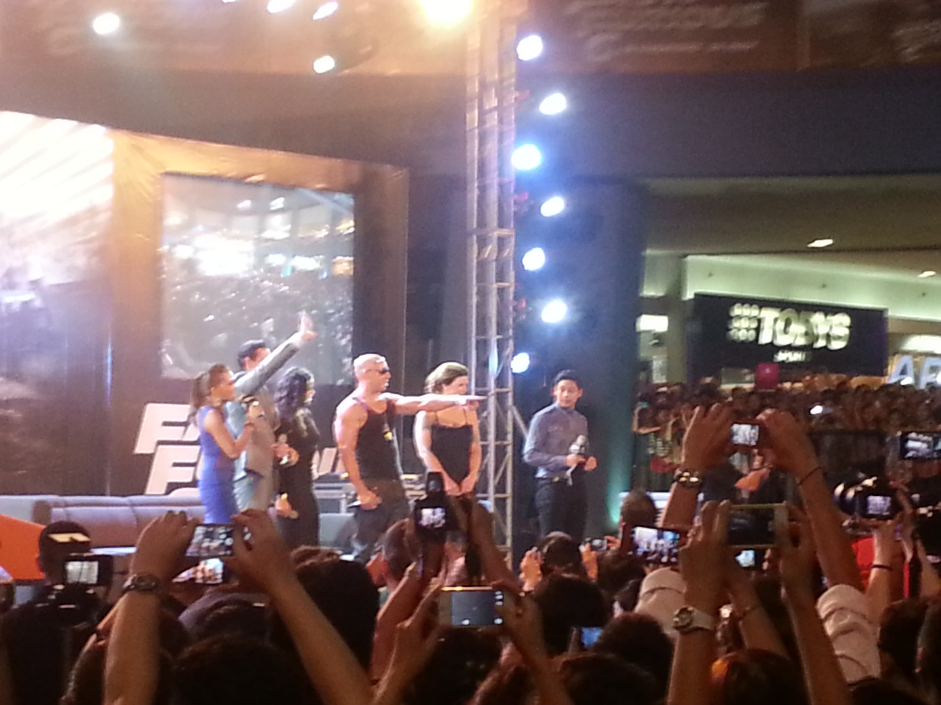 4 cast members of Fast and Furious 6 visited Manila